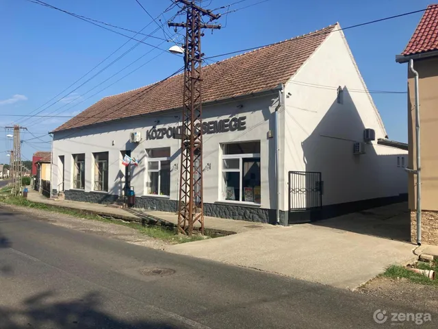 Eladó kereskedelmi és ipari ingatlan Kaposszekcső 680 nm