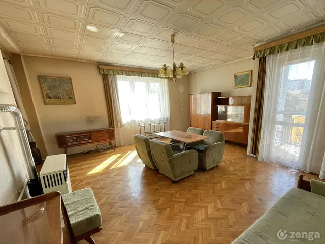 Eladó lakás Székesfehérvár, Prohászka 76 nm