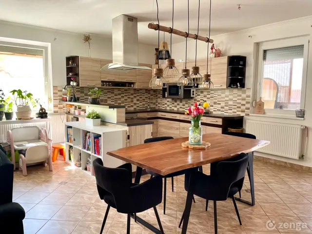 Eladó ház Győr 187 nm