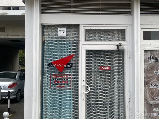 Eladó kereskedelmi és ipari ingatlan Salgótarján, Belváros, Pécskő utca 1/A 14 nm