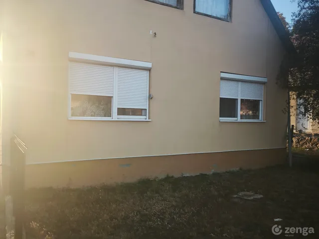 Eladó ház Decs 120 nm