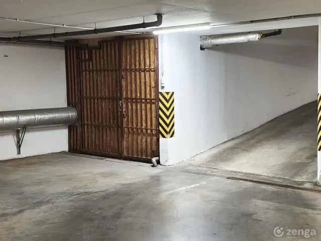 Eladó garázs Budapest XIII. kerület, Angyalföld 12 nm