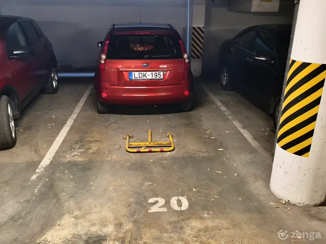 Eladó garázs Budapest XIII. kerület, Angyalföld 17 nm