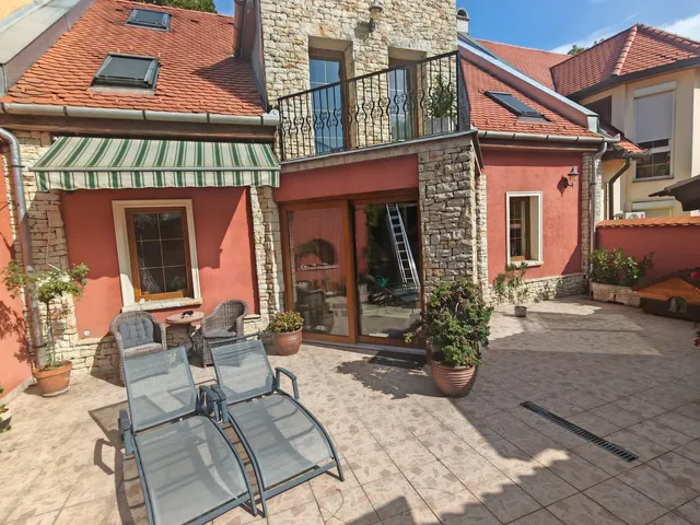 Eladó ház Eger, Belváros 221 nm