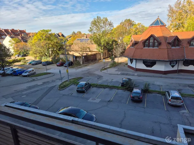 Eladó lakás Kecskemét, Árpádváros, Petőfi Sándor utca 3 67 nm