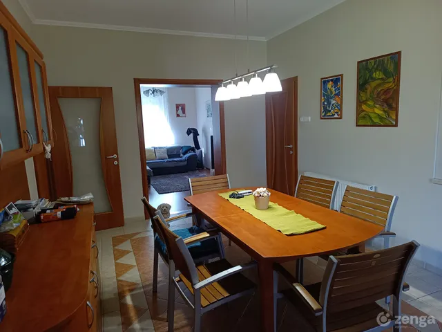Eladó ház Kecskemét, Szeleifalu 215 nm