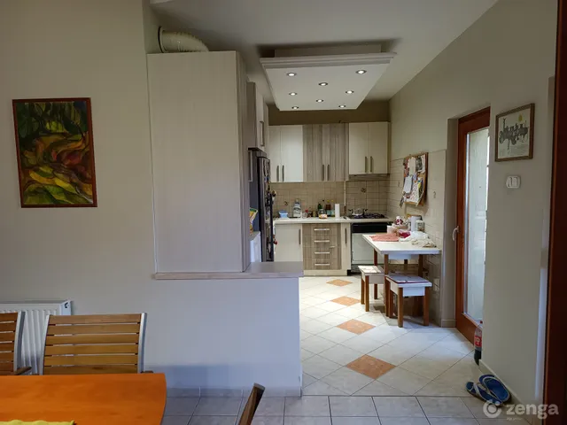 Eladó ház Kecskemét, Szeleifalu 215 nm