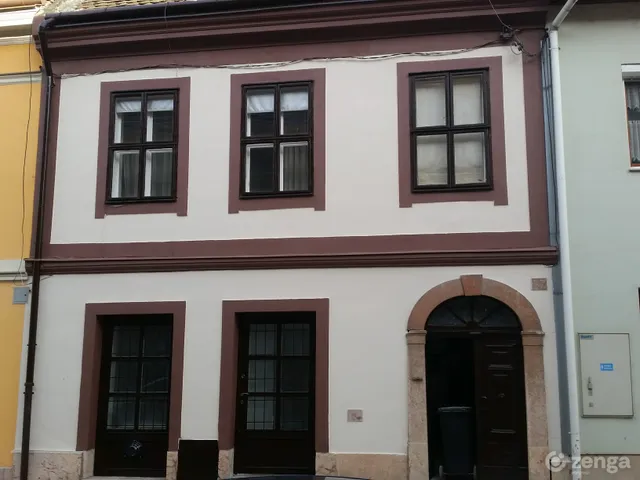 Eladó lakás Győr, Belváros 125 nm