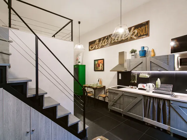 Eladó lakás Budapest VI. kerület, Nagykörúton kívüli terület 29 nm