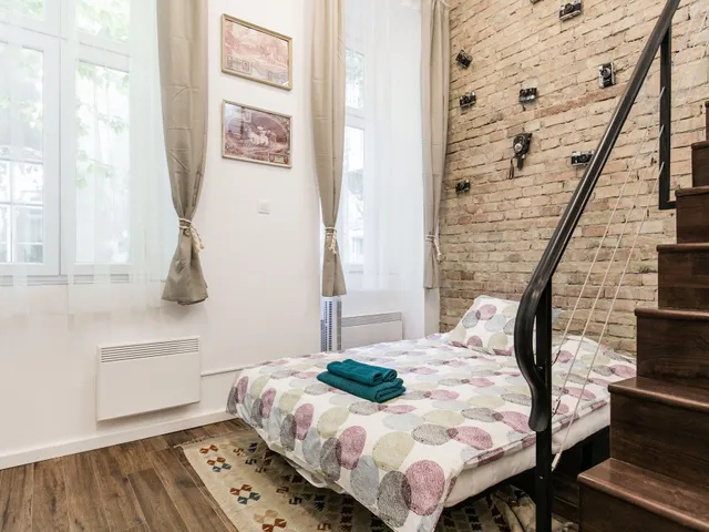 Kiadó lakás Budapest VI. kerület, Nagykörúton kívüli terület, Teréz körút 29 nm