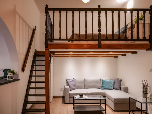 Kiadó lakás Budapest VI. kerület, Nagykörúton belüli terület 30 nm