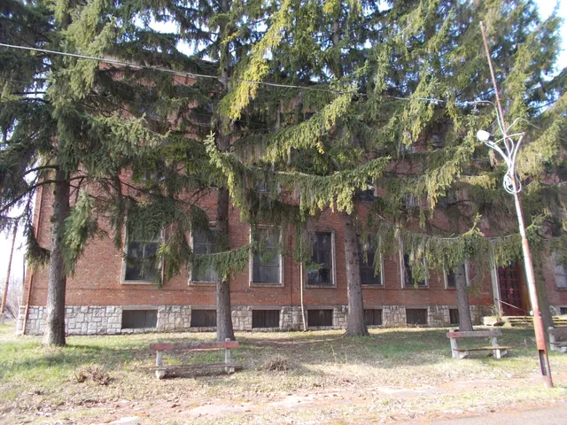 Eladó kereskedelmi és ipari ingatlan Dudar 3000 nm