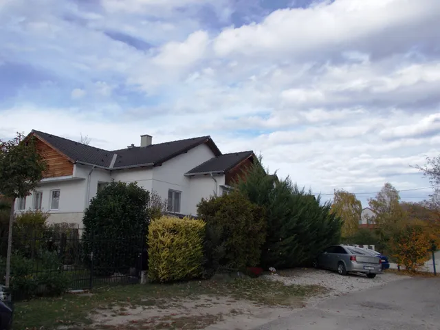 Eladó ház Balatonfűzfő 160 nm