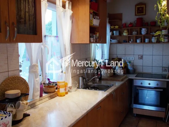 Eladó ház Balatonfűzfő 160 nm