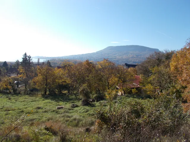 Eladó telek Badacsonytomaj 1500 nm