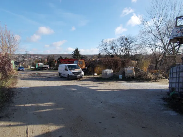 Eladó kereskedelmi és ipari ingatlan Ajka 40 nm