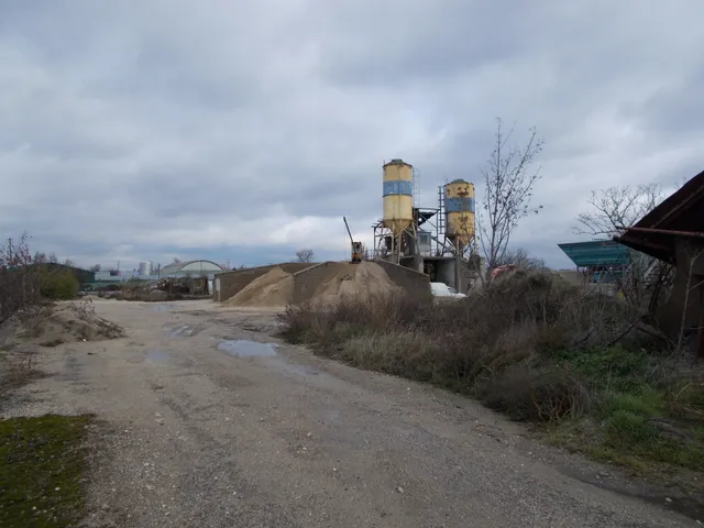 Eladó kereskedelmi és ipari ingatlan Balatonfőkajár 20 nm