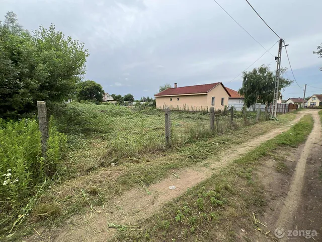 Eladó telek Sámsonkert 821 nm