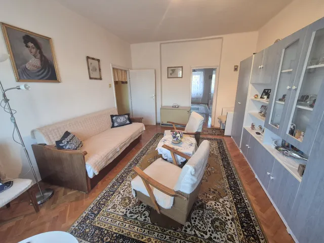 Eladó lakás Petőfibánya 53 nm