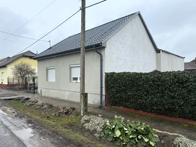 Eladó ház Hatvan, Újhatvan 60 nm