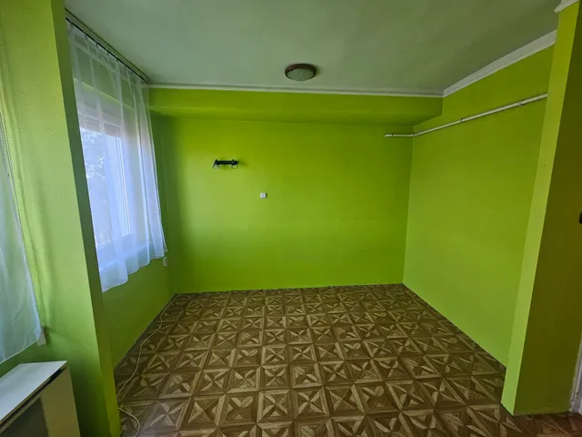 Eladó lakás Hort 54 nm