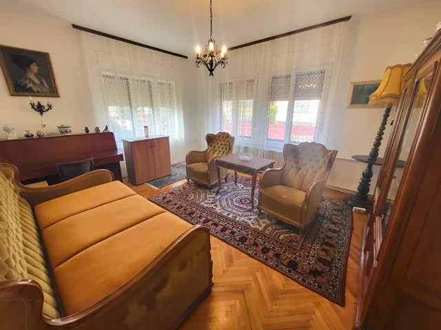 Eladó ház Hatvan, Óhatvan 176 nm