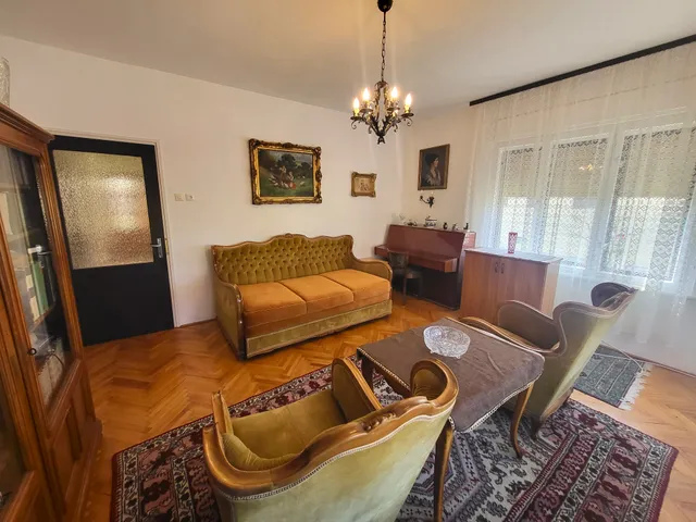 Eladó ház Hatvan, Óhatvan 176 nm