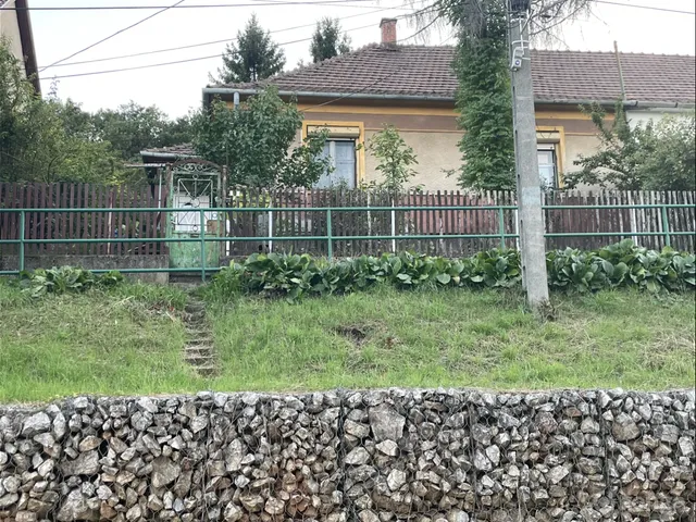 Eladó ház Miskolc, Komlóstető 81 nm