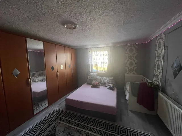 Eladó ház Bátya 72 nm