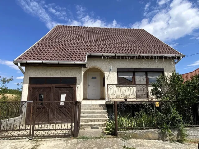 Eladó ház Szűcsi 128 nm