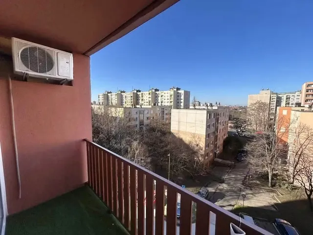 Eladó lakás Dunaújváros 59 nm