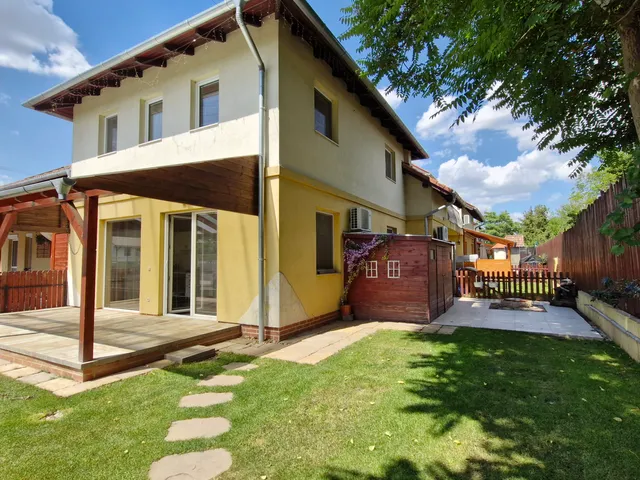 Eladó ház Üllő 97 nm