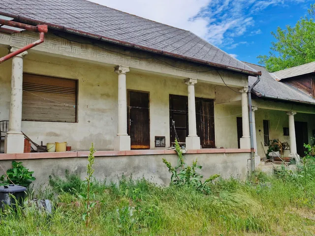 Eladó ház Vecsés, Falu 200 nm