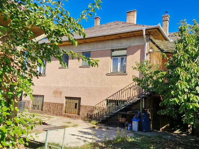 Eladó ház Vecsés, Felsőtelep, Fő 220 nm