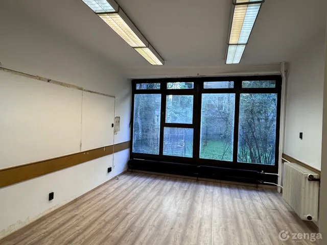 Kiadó kereskedelmi és ipari ingatlan Budapest XI. kerület 144 nm