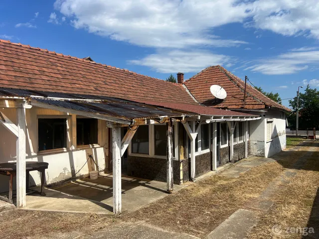 Eladó ház Mályi, Fo ut 7 250 nm