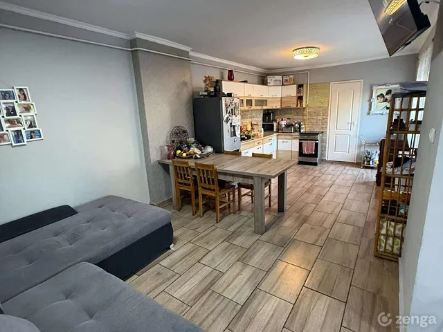 Eladó ház Gyöngyös, Dél-Kálváriapart 100 nm