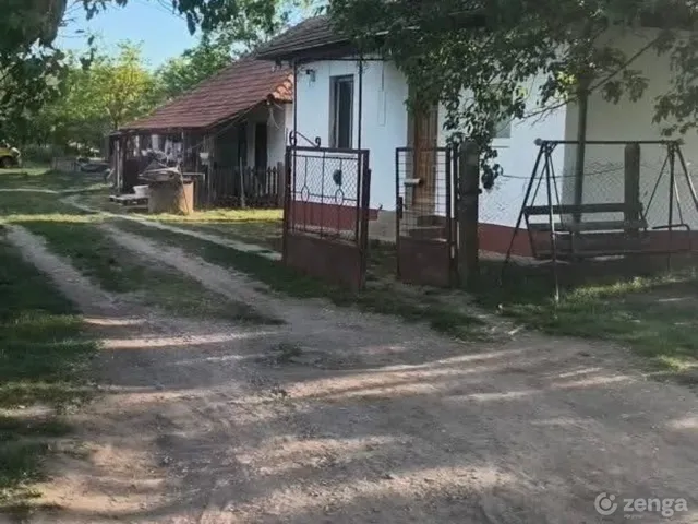Eladó ház Ároktő, Petőfi út 40 75 nm