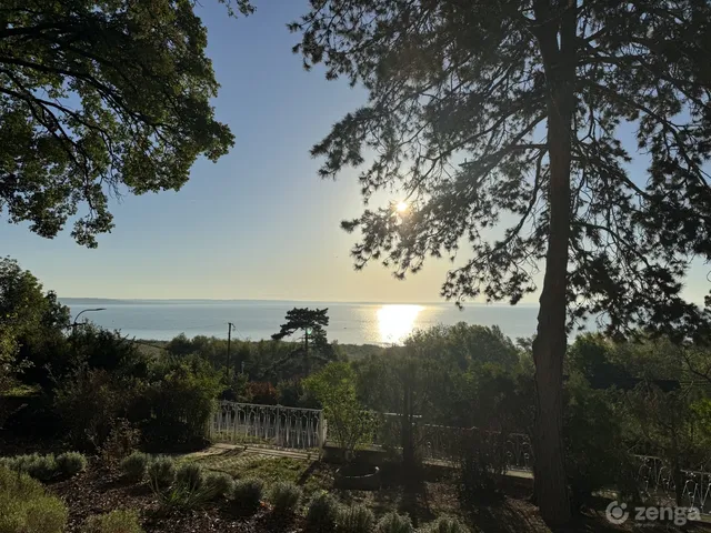 Eladó ház Balatonalmádi, Káptalanfüred 145 nm