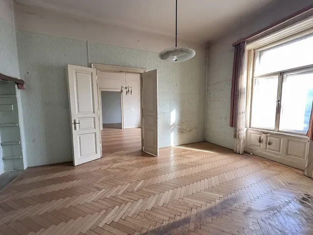 Eladó lakás Budapest V. kerület, Lipótváros, Nyugati tér  112 nm