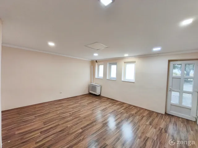 Kiadó kereskedelmi és ipari ingatlan Pécs, Megyer 22 nm