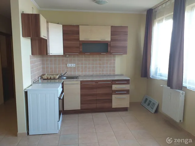 Kiadó lakás Nyíregyháza, Jósaváros 58 nm