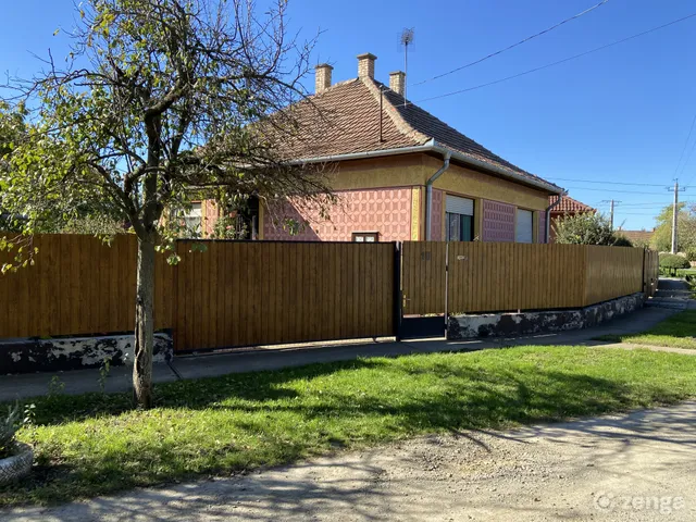 Eladó ház Derecske 91 nm