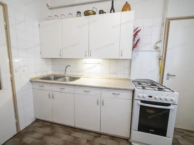 Eladó lakás Kecskemét, Belváros 91 nm