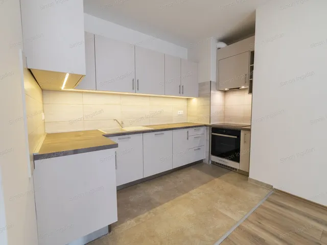 Kiadó lakás Kecskemét, Villanegyed 61 nm