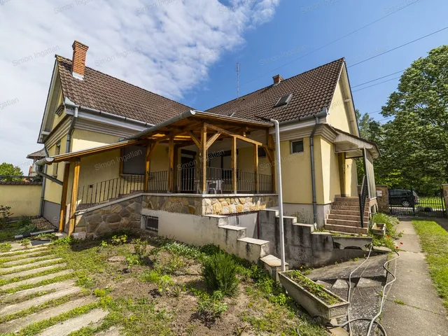 Eladó ház Kecskemét, Petőfiváros 127 nm