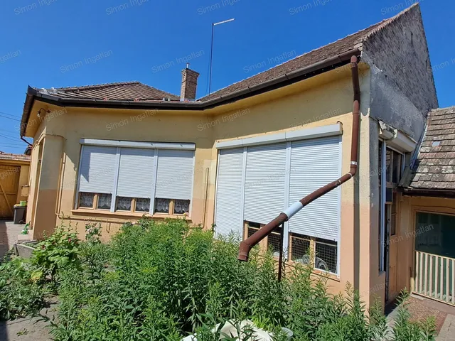 Eladó ház Cegléd 155 nm