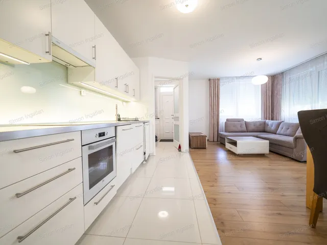 Kiadó lakás Kecskemét, Villanegyed 59 nm