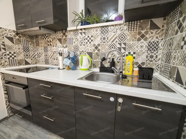 Eladó lakás Kecskemét, Árpádváros 58 nm