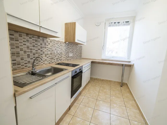 Eladó lakás Kecskemét, Árpádváros 54 nm